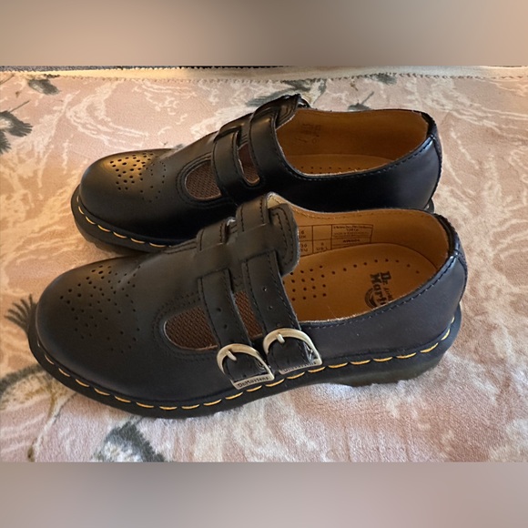 Dr. Martens Mary Janes. - Picture 6 of 7